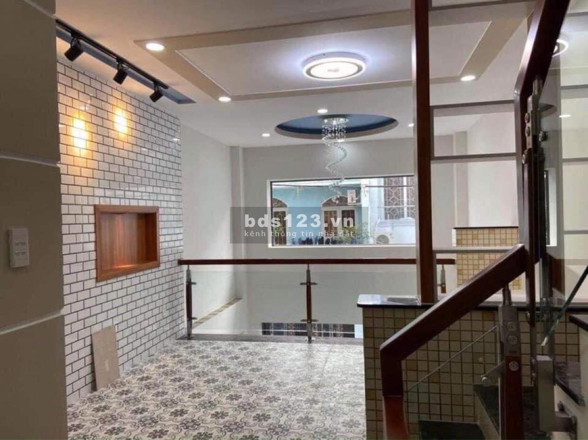 Bán nhà HXH Tân Phú ngủ nhà DT 57m² x Tầng 4 với PN lớn nhỉnh giá 8 tỷ đồng