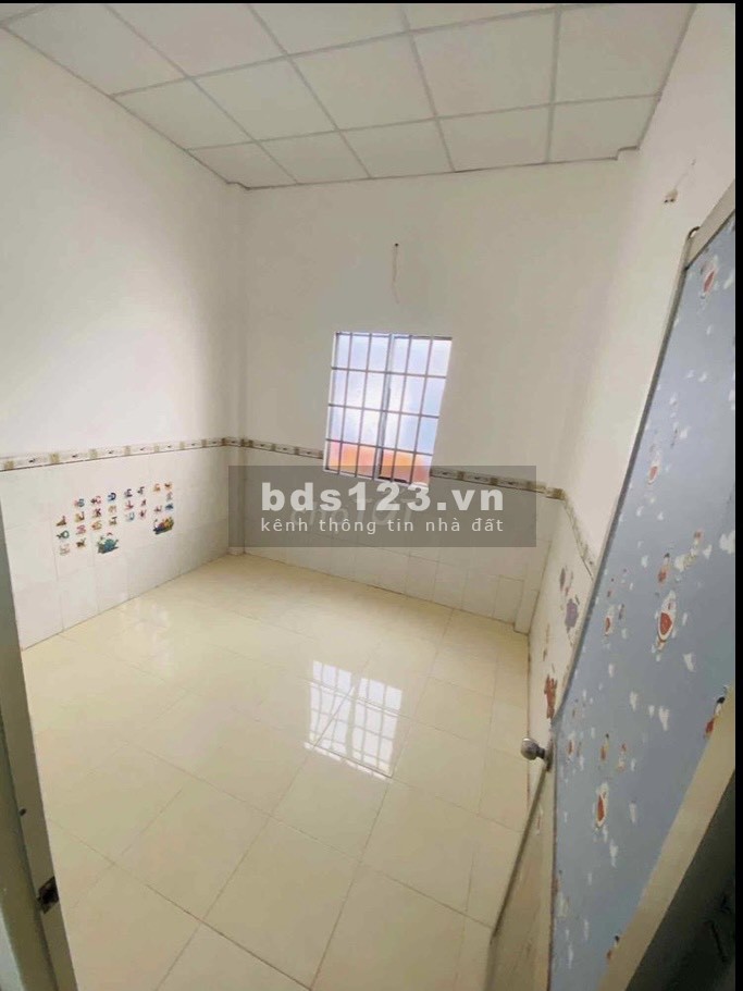 Bán nhà cấp 4 hẻm ba gác đường TL44 Quận 12, liên hệ 0933217468