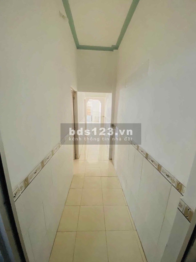Bán nhà cấp 4 hẻm ba gác đường TL44 Quận 12, liên hệ 0933217468