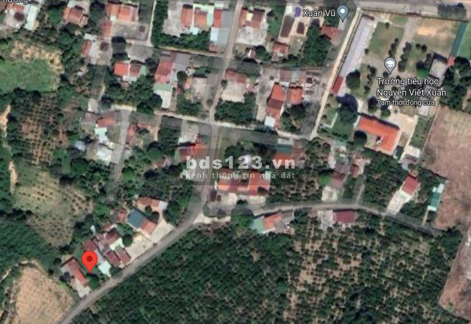 Bán đất 9m mặt tiền đường, full thổ cư 300m2 giá chỉ 599 triệu LH: 0908567992