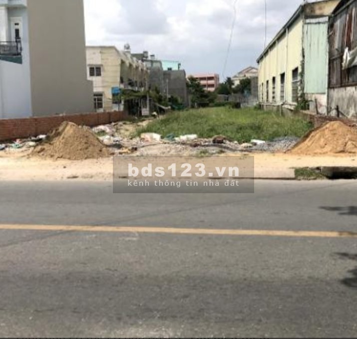 Cần bán lô đất bên hông khu Công nghệ cao diện tích 5x16=80m2 giá 750tr
