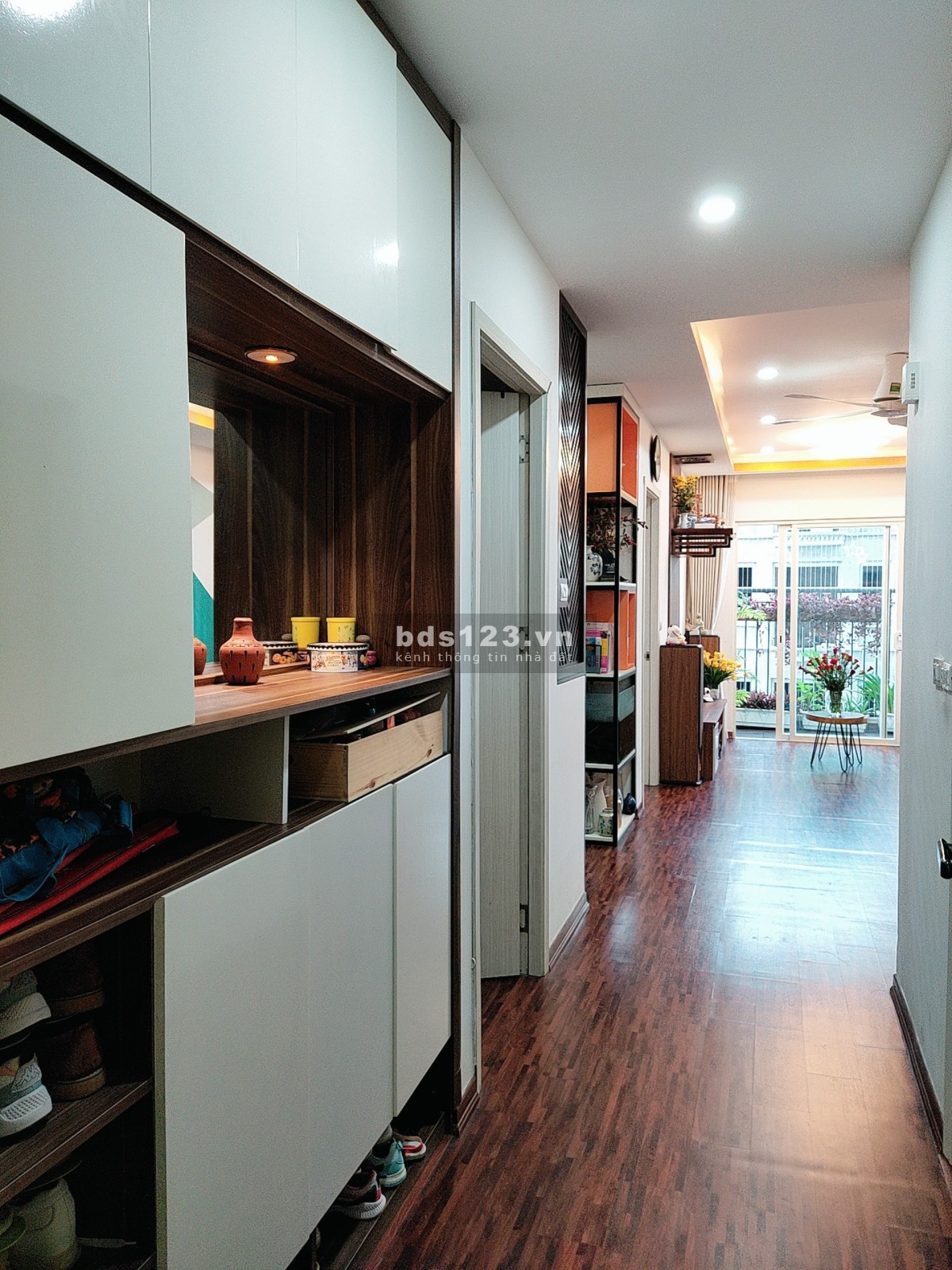 Bán căn chung cư 2 phòng, 2WC đầy đủ nội thất tại Eco Home Phúc Lợi 68m2 ngay Vinhomes