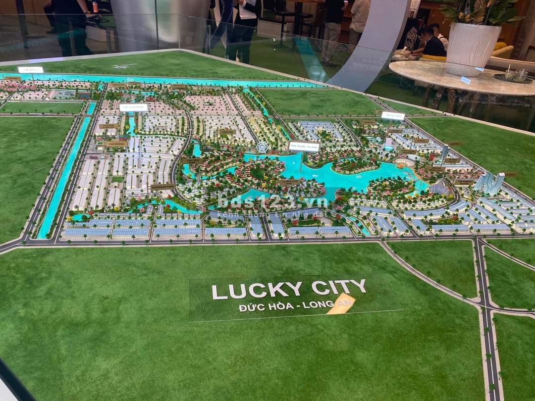Bán đất mặt tiền liền kề Lucky City Novaland và Vinhomes Resco