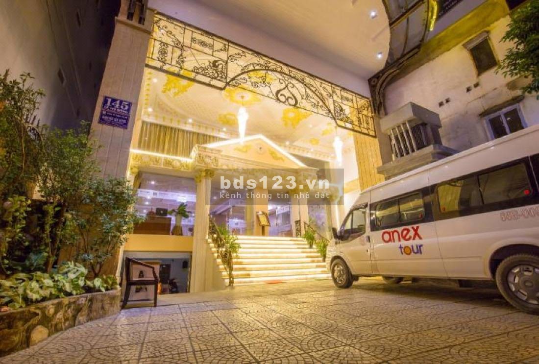 Bán khách sạn 145 Lê Thị Riêng, phường Bến Thành, Quận 1 - 320 tỷ TL. gọi Quân 0911989098