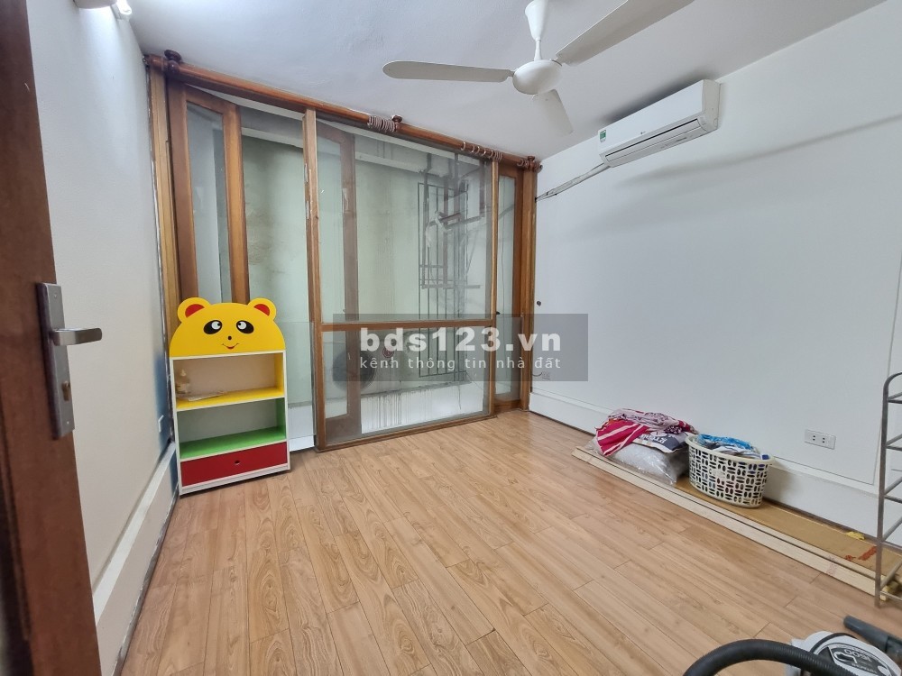 Bán nhà căn góc phố Định Công Hạ, quận Hoàng Mai, DT 42m² nhỉnh giá chỉ 3 tỷ đồng