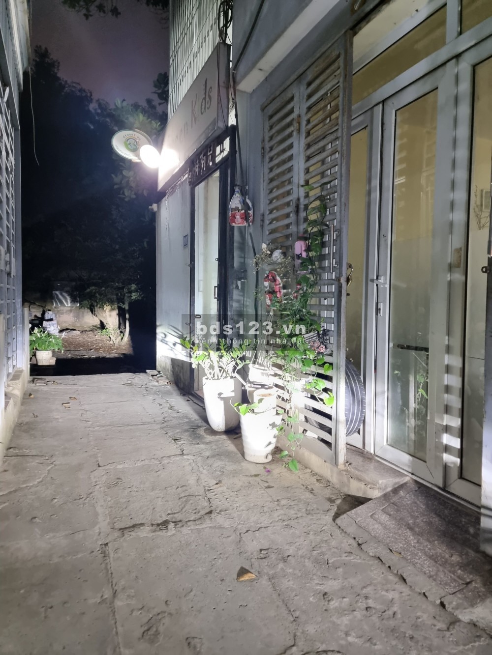 Bán nhà căn góc phố Định Công Hạ, quận Hoàng Mai, DT 42m² nhỉnh giá chỉ 3 tỷ đồng