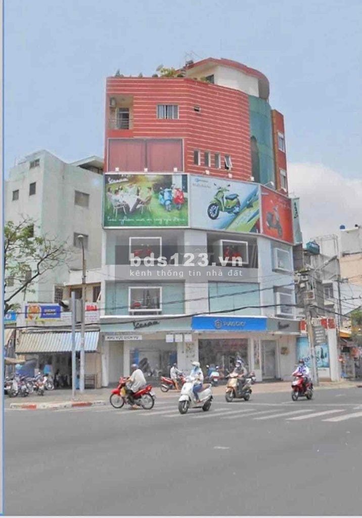 Cho thuê GÓC 2MT 98B đ. Nguyễn Tất Thành, P12, Q4 - 10k$ TL