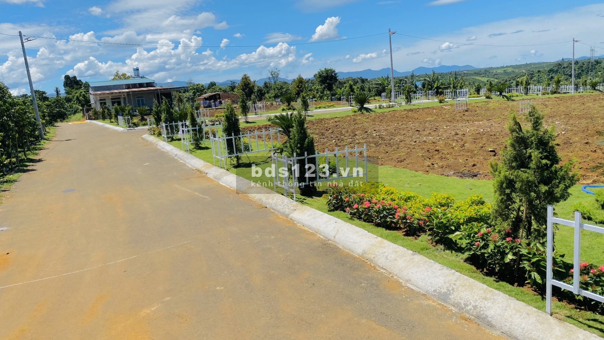 Cần bán đất đẹp Lộc An, Bảo Lộc, giá tốt, liên hệ 0911340203