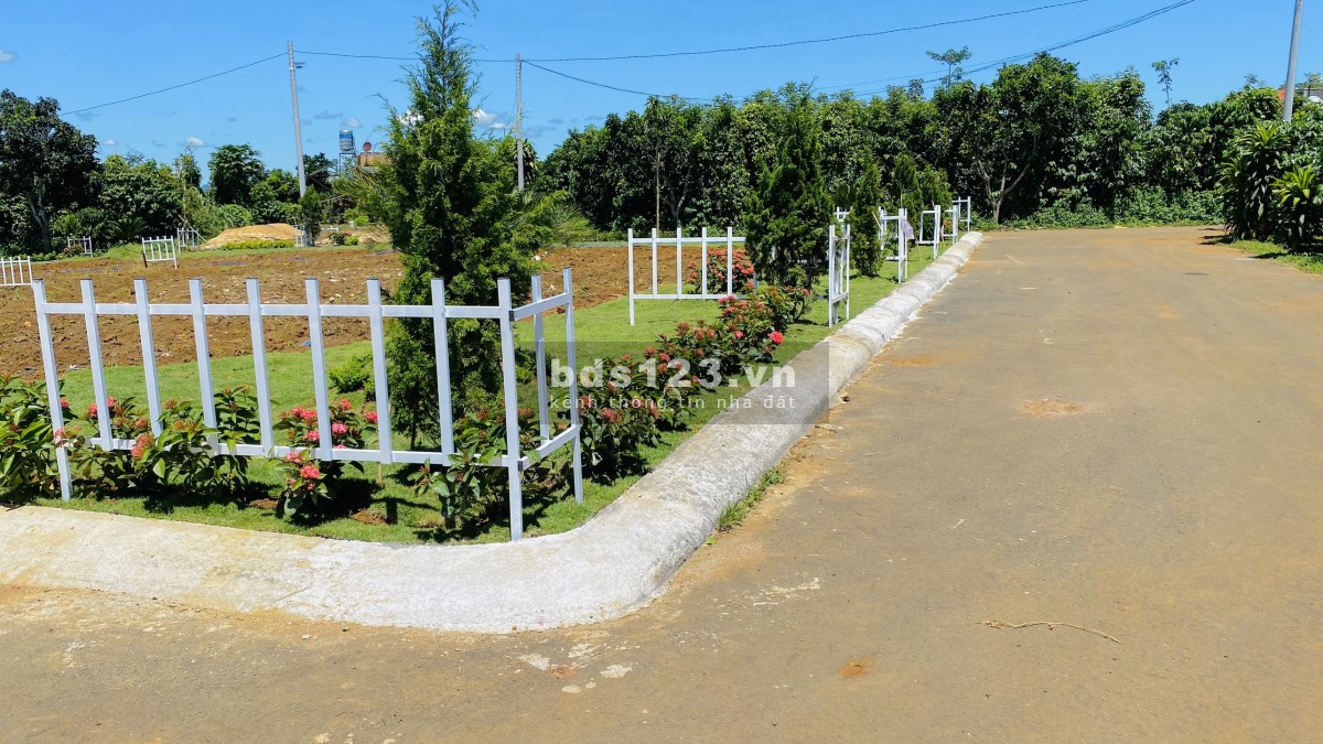 Cần bán đất đẹp Lộc An, Bảo Lộc, giá tốt, liên hệ 0911340203