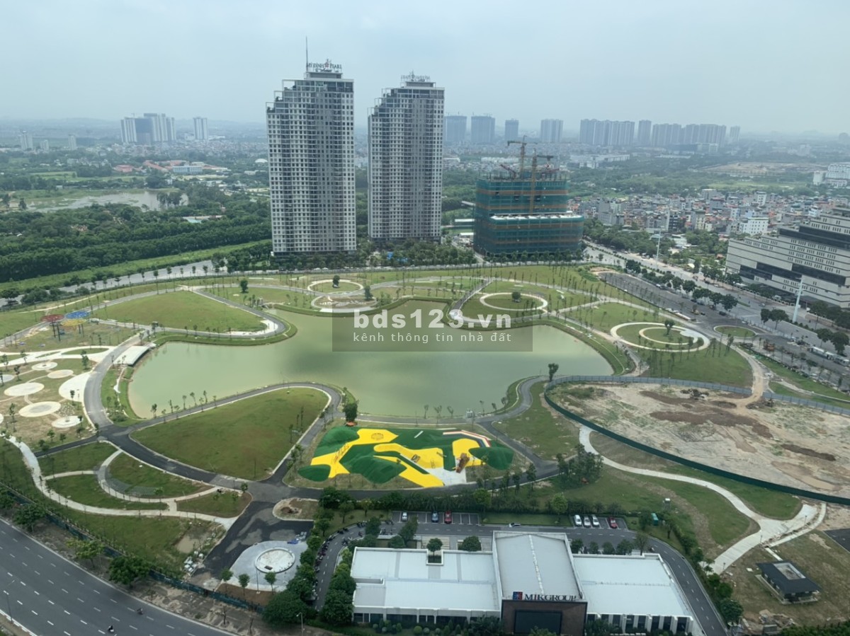 Chính chủ cần bán căn góc 3PN/2WC tầng 30,tòa B 2 mặt view ( công viên, bộ ngoại giao )