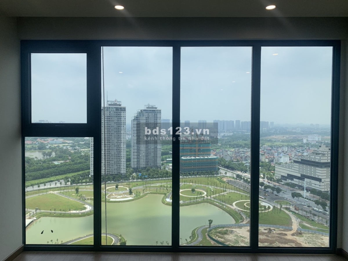 Chính chủ cần bán căn góc 3PN/2WC tầng 30,tòa B 2 mặt view ( công viên, bộ ngoại giao )