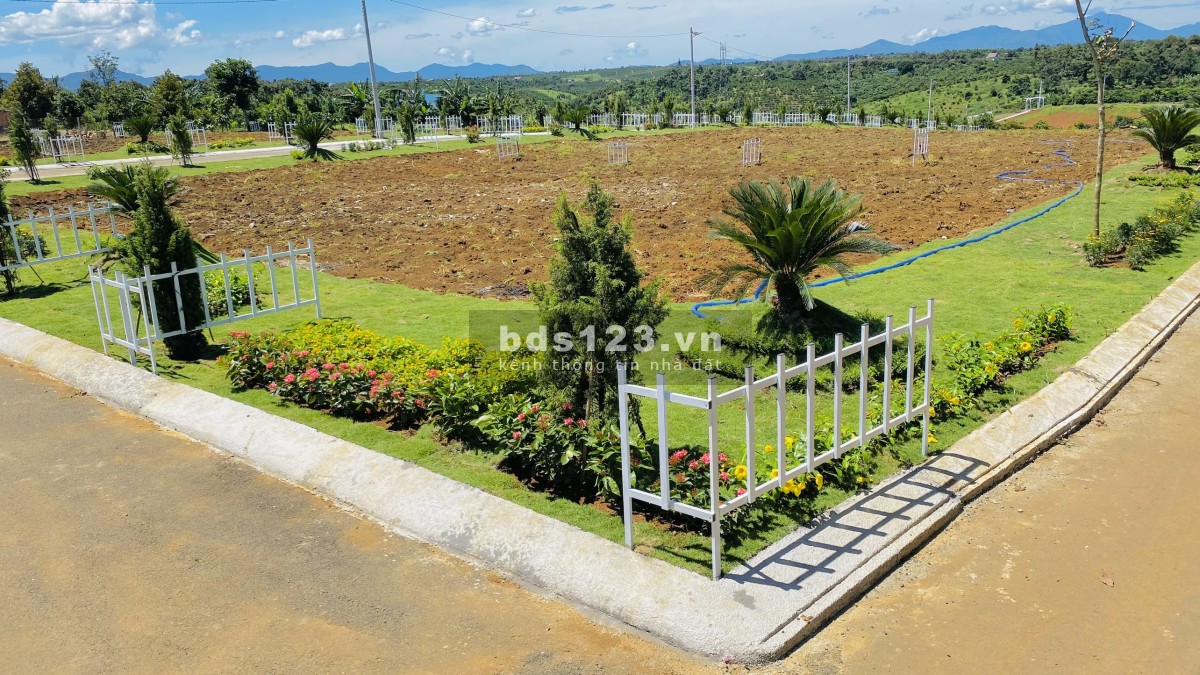 Cần bán đất đẹp Lộc An, Bảo Lộc, giá tốt, liên hệ 0911340203