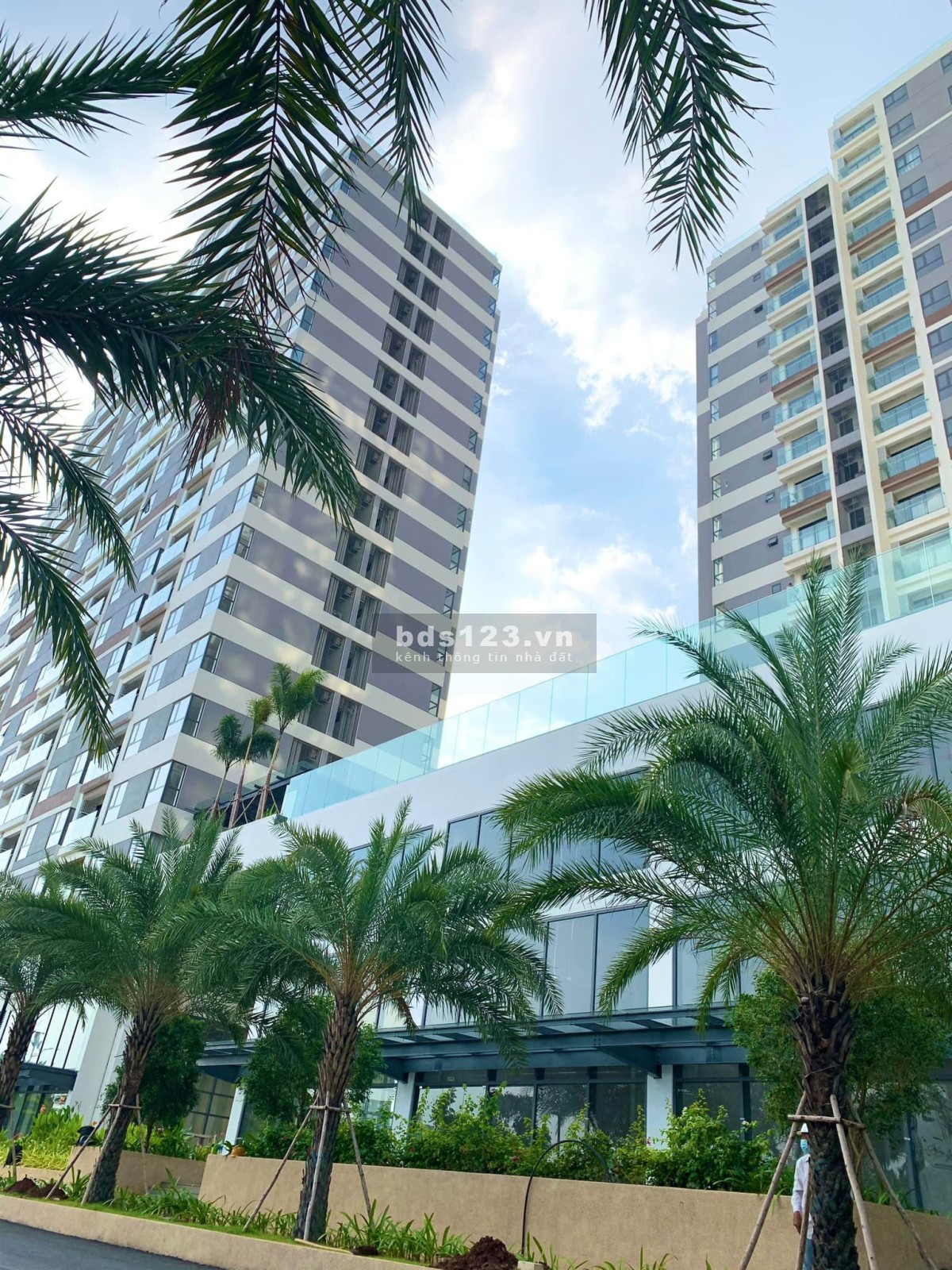 Khách thân gửi căn tầng cao D'lusso Quận 2, view sông dt 76m2 có sổ bàn giao 2022 giá 5.12 tỷ