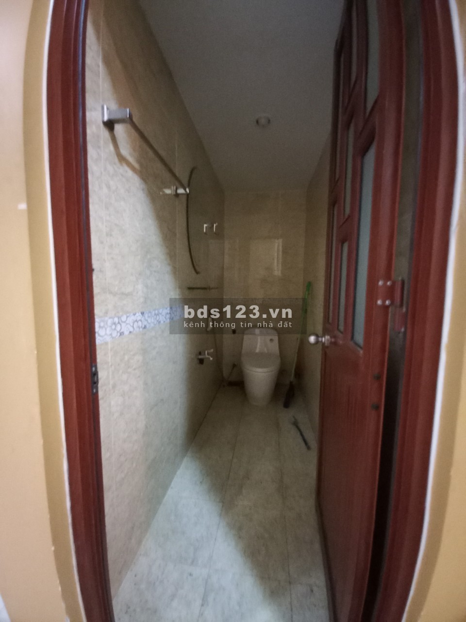 Bán nhà Trường Thọ, Thủ Đức, khu phân lô 3 tầng 4PN 4WC đường nhựa 8m ô tô ngủ trong nhà