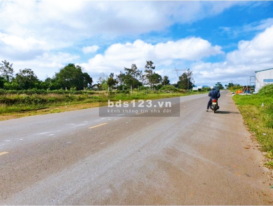 1050m2 có thổ, MTĐ Lý Thường Kiệt, sát hồ Nam Phương 990tr, sổ sẵn