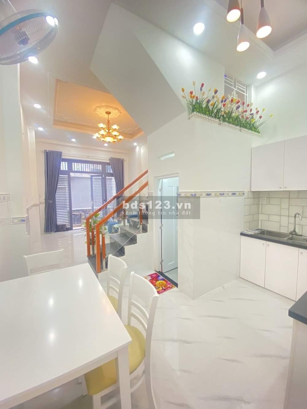 Bán nhà đường Dương Đình Hội, phường Phước Long B, DT 25m² nhỉnh giá 2 tỷ đồng