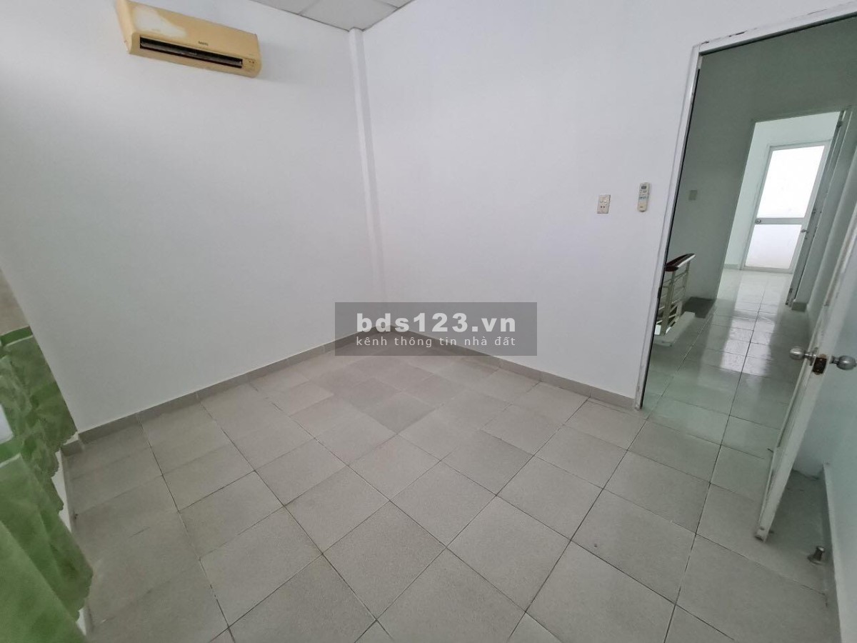 Bán Nhà giá RẺ ở ngay 40m2 đường Cách Mạng Tân Phú chỉ 3.65 tỷ
