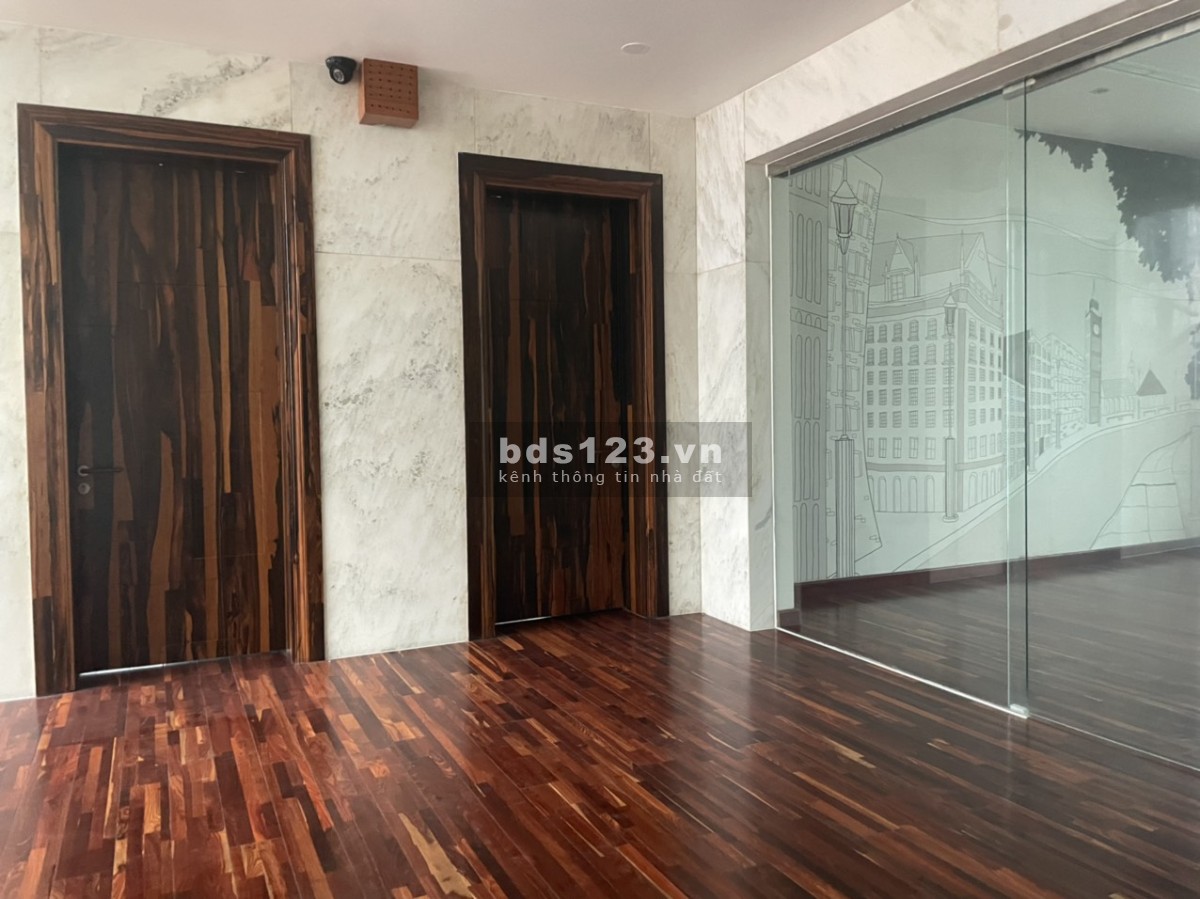 Bán biệt thự đường 16, Thảo Điền, Quận 2 có hầm 5 tầng dt 1.314m² chỉ 145 tỷ lh: 0911 989 098