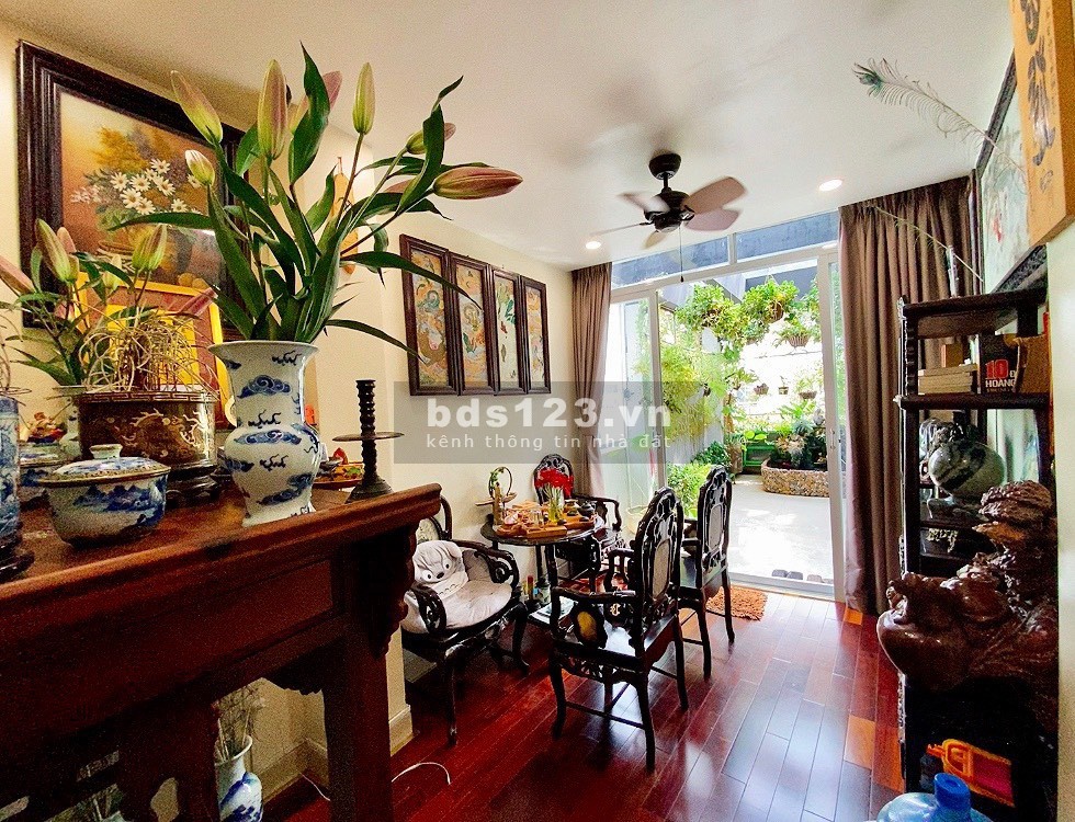 Bán gấp mặt tiền Nguyễn Văn Tráng, kinh doanh, dt 33m2, 5 tầng giá 17 tỷ