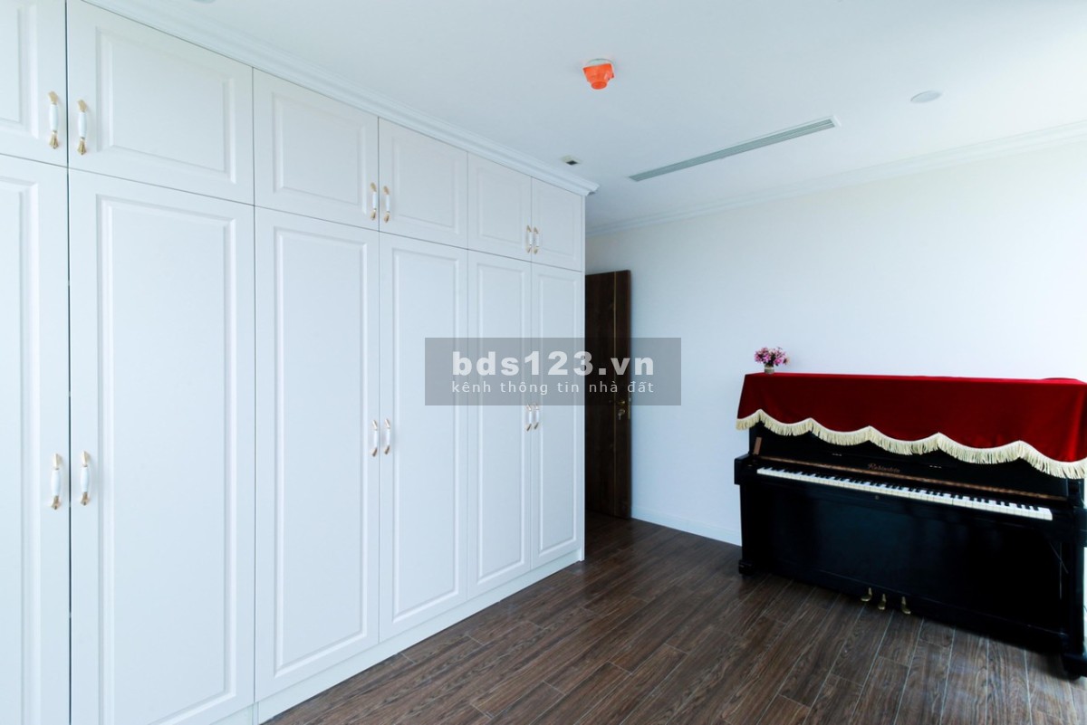 Chính chủ bán căn hộ Sunshine City - Ciputra, tầng 18 Tòa S3. Full nội thất, Giá: 3.4 tỷ