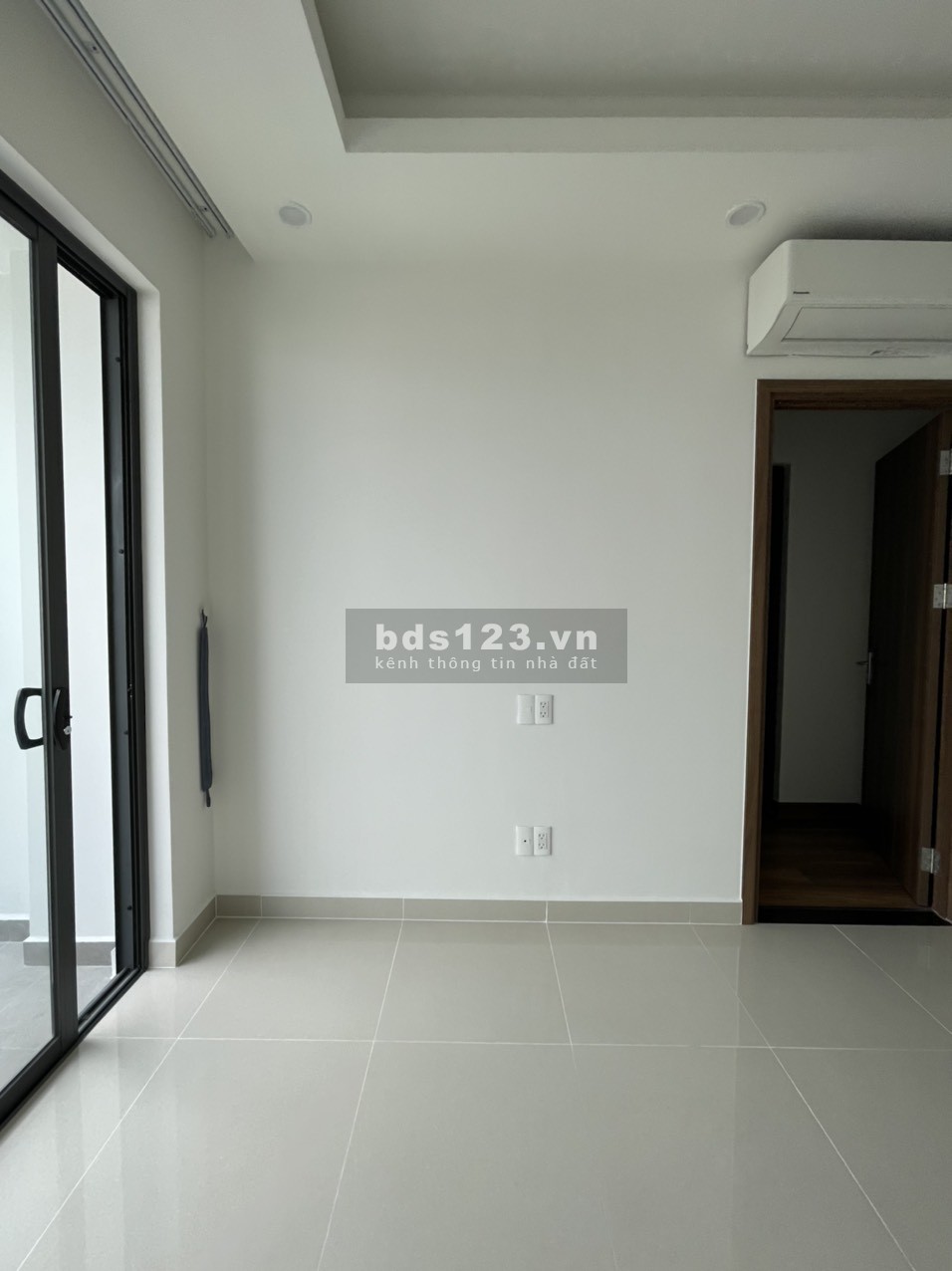 Cho thuê căn hộ chung cư SAIGON RIVERSIDE Q7, 69m2 giá 9tr/th