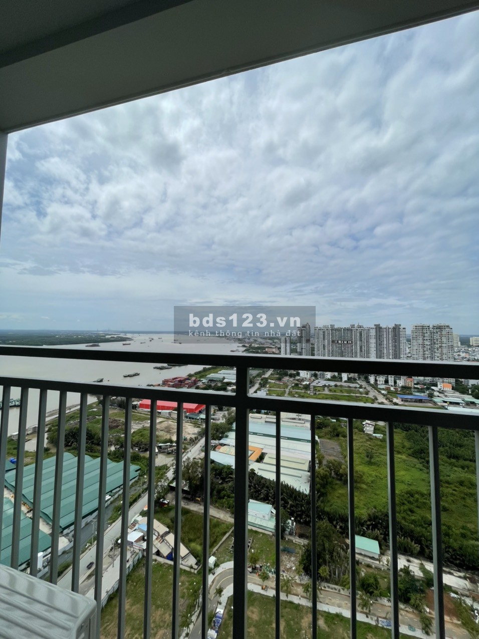 Cho thuê căn hộ chung cư SAIGON RIVERSIDE Q7, 69m2 giá 9tr/th