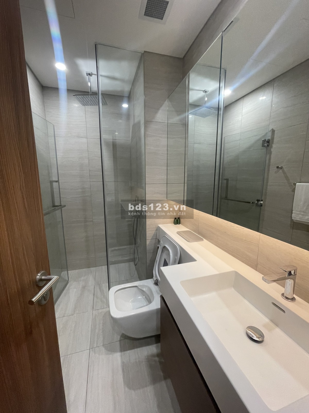 Bán căn hộ 3PN 129m2 Metropole Thủ Thiêm Quận 2 giá 18 tỷ