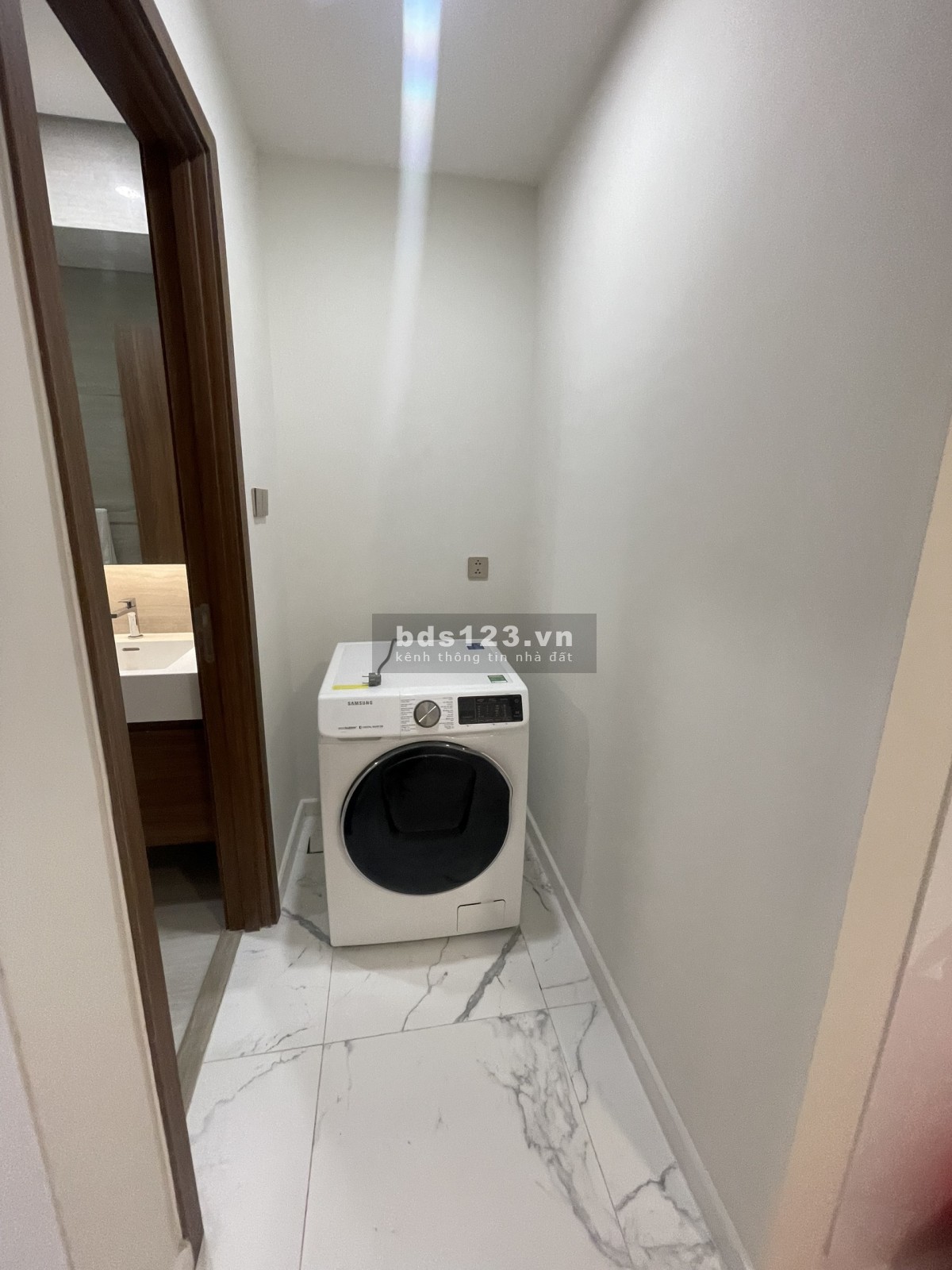Bán căn hộ 3PN 129m2 Metropole Thủ Thiêm Quận 2 giá 18 tỷ