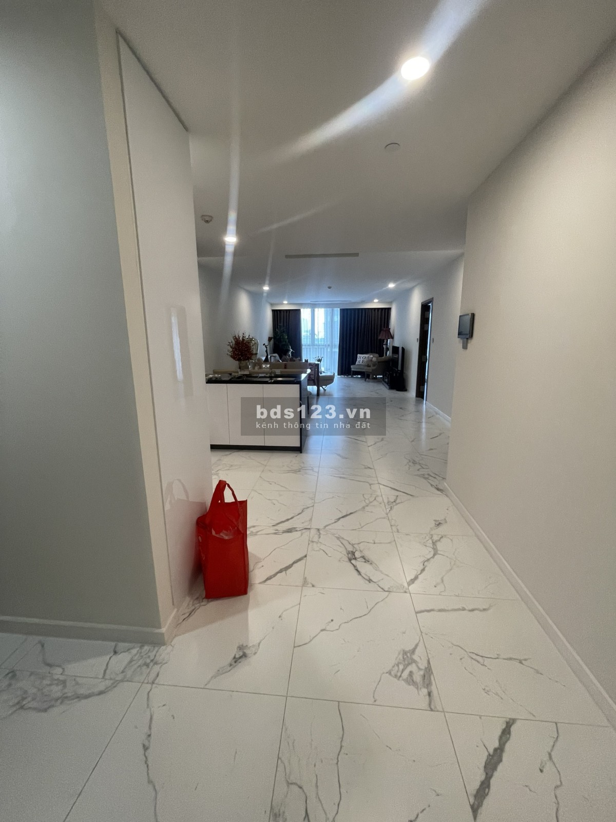 Bán căn hộ 3PN 129m2 Metropole Thủ Thiêm Quận 2 giá 18 tỷ