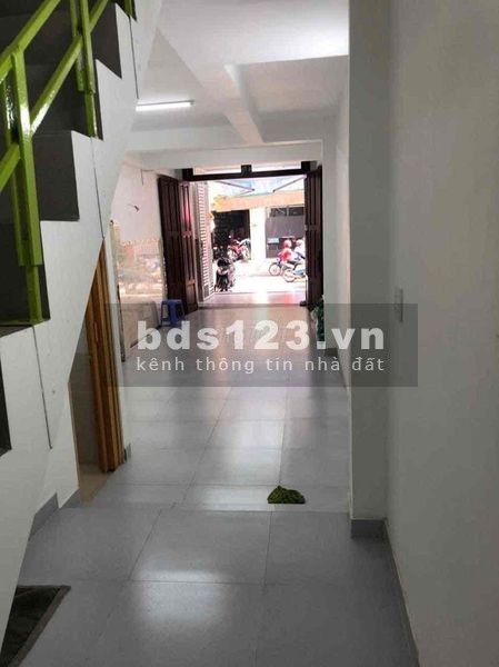Cho thuê Mặt bằng MT Đường Bà Hạt, P.4, Q.10。DT: 4 x 15m