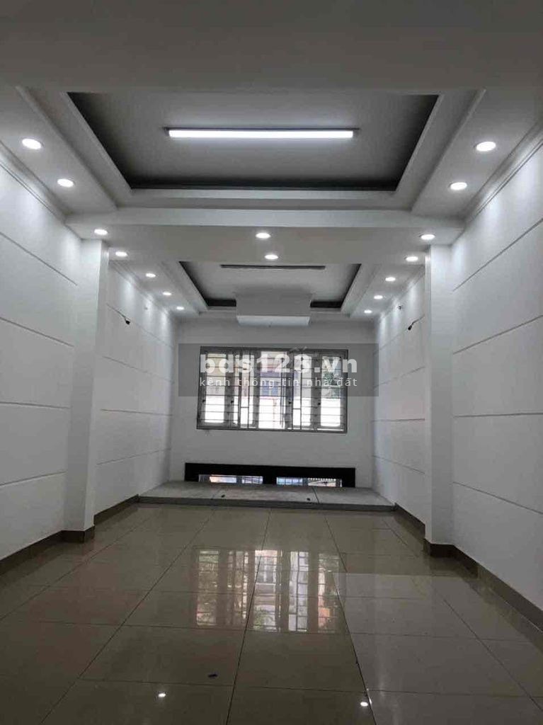 Cho thuê Mặt bằng MT Đường Bà Hạt, P.4, Q.10。DT: 4 x 15m