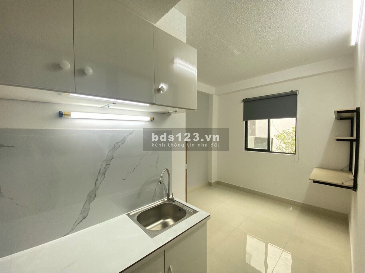Bán căn hộ dịch vụ D2 F.25 Bình Thạnh 4 x 16m BTCT 5 tầng, 13 phòng thu nhập 65tr/th.