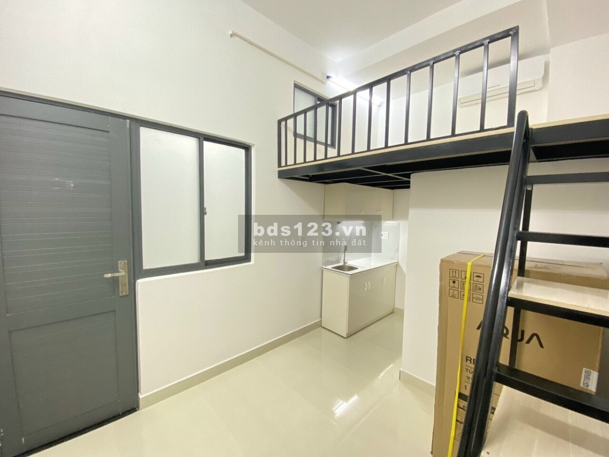 Bán căn hộ dịch vụ D2 F.25 Bình Thạnh 4 x 16m BTCT 5 tầng, 13 phòng thu nhập 65tr/th.