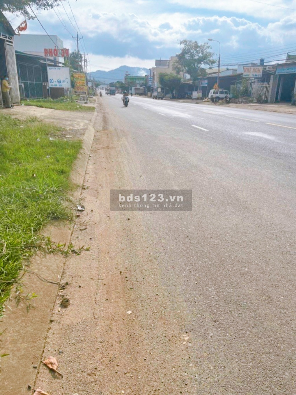 Mặt tiền đường QL20 588m2 có thổ, ngay trung tâm Lộc Châu 1ti4, sổ sẵn