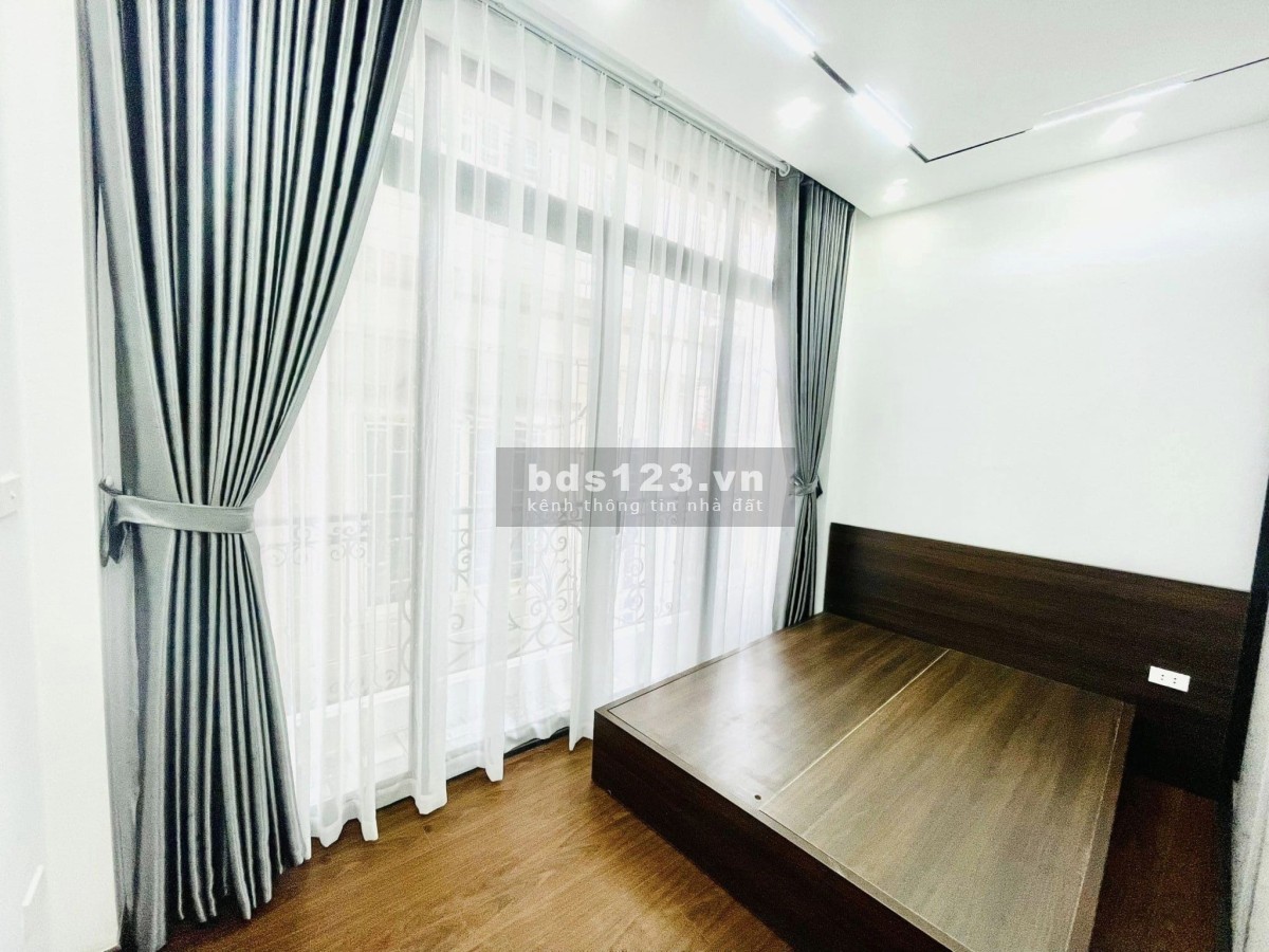 Bán nhà phố Yên Hoà Cầu Giấy 45m 4 tầng MT 7.5M giá nhỉnh 6 tỉ