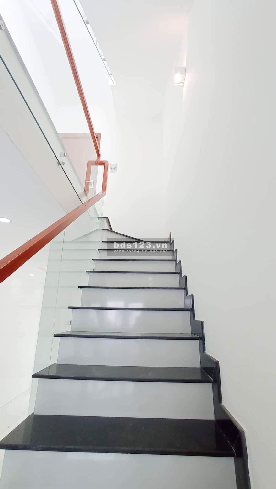 Siêu Hot nhà 3 Tấm đẹp lung linh Tân Phú 80m² Xe hơi vào nhà nhỉnh 7 tỷ đồng