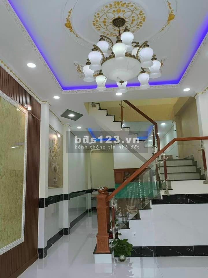 Bán nhà hẻm xe hơi thông Dương Công Khi gần trường Ngã 3 DT 72m² giá chỉ 690 triệu LH 0901.321.245