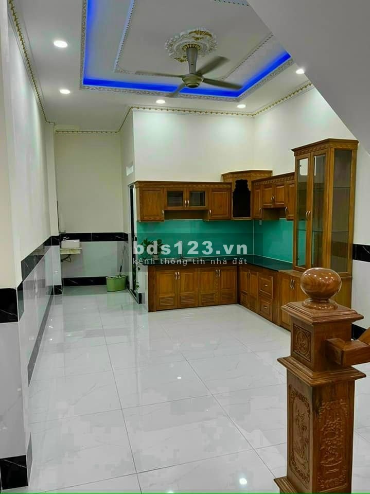 Bán nhà hẻm xe hơi thông Dương Công Khi gần trường Ngã 3 DT 72m² giá chỉ 690 triệu LH 0901.321.245