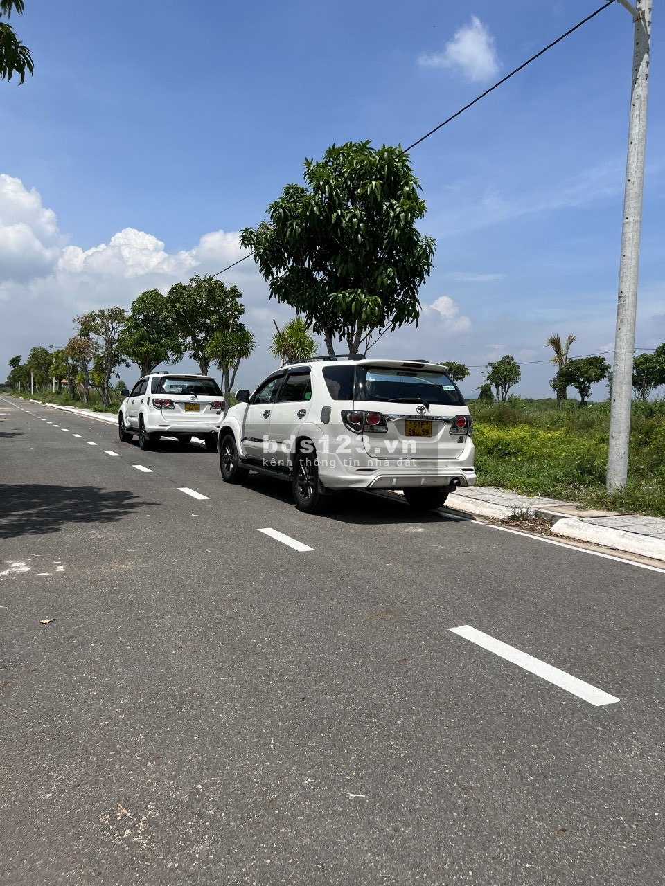 Bán đất mặt tiền gần biển Long HảiSổ hồng rồiCơ sở hạ tầng đầy đủDiện tích : 100m² ( full thổ cư)