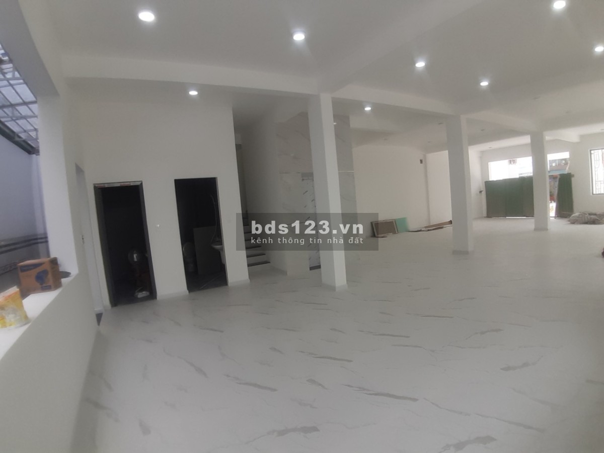 Mặt bằng văn phòng cho thuê góc đường số 5 giá tốt
