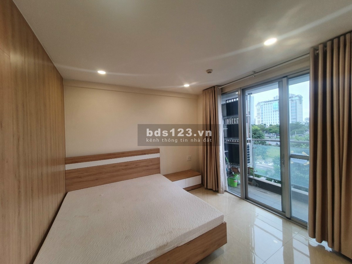 Cho thuê gấp căn hộ Scenic có sân vườn Phú Mỹ Hưng 3PN 2WC nhà đẹp giá rẻ nhất