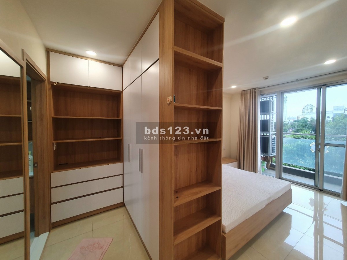 Cho thuê gấp căn hộ Scenic có sân vườn Phú Mỹ Hưng 3PN 2WC nhà đẹp giá rẻ nhất