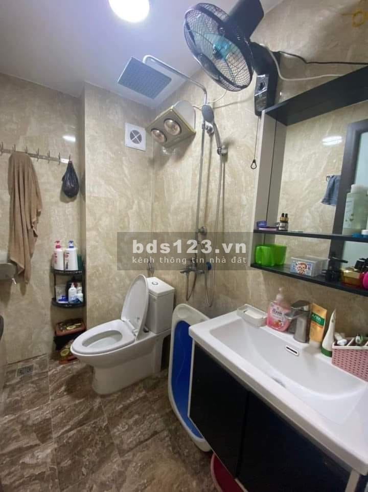 Bán nhà Kim Giang giá rẻ nhà đẹp lô góc đầy đủ tiện ích, liên hệ 0336819143