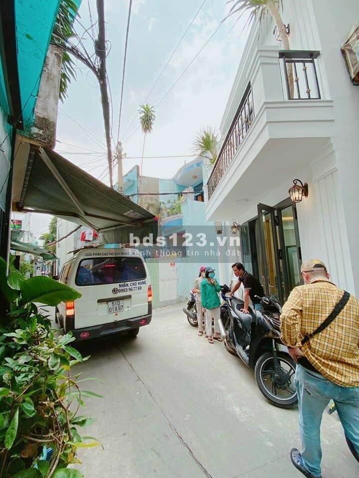 Bán gấp nhà Thích Quảng Đức, diện tích sử dụng 21m2, 3 tầng giá bán 4.85 tỷ