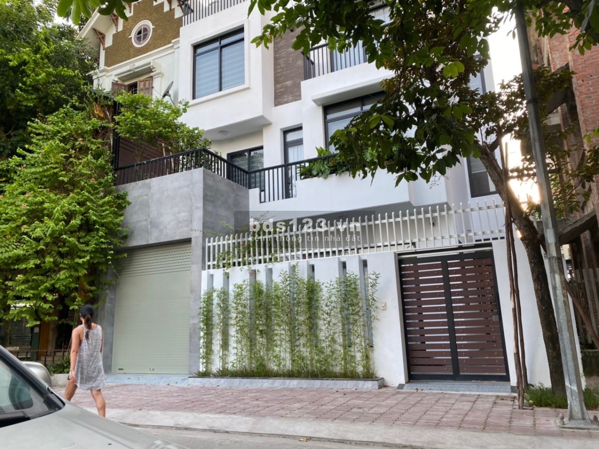 Biệt thự nội thành giá chỉ 145 triệu/m2, cực hiếm nhận nhà ngay, sổ đỏ trao tay