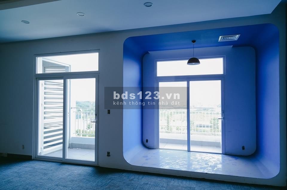 Bán Shophouse Lakeview mặt đường Nguyễn Cơ Thạch 576m2 giá 125 tỷ