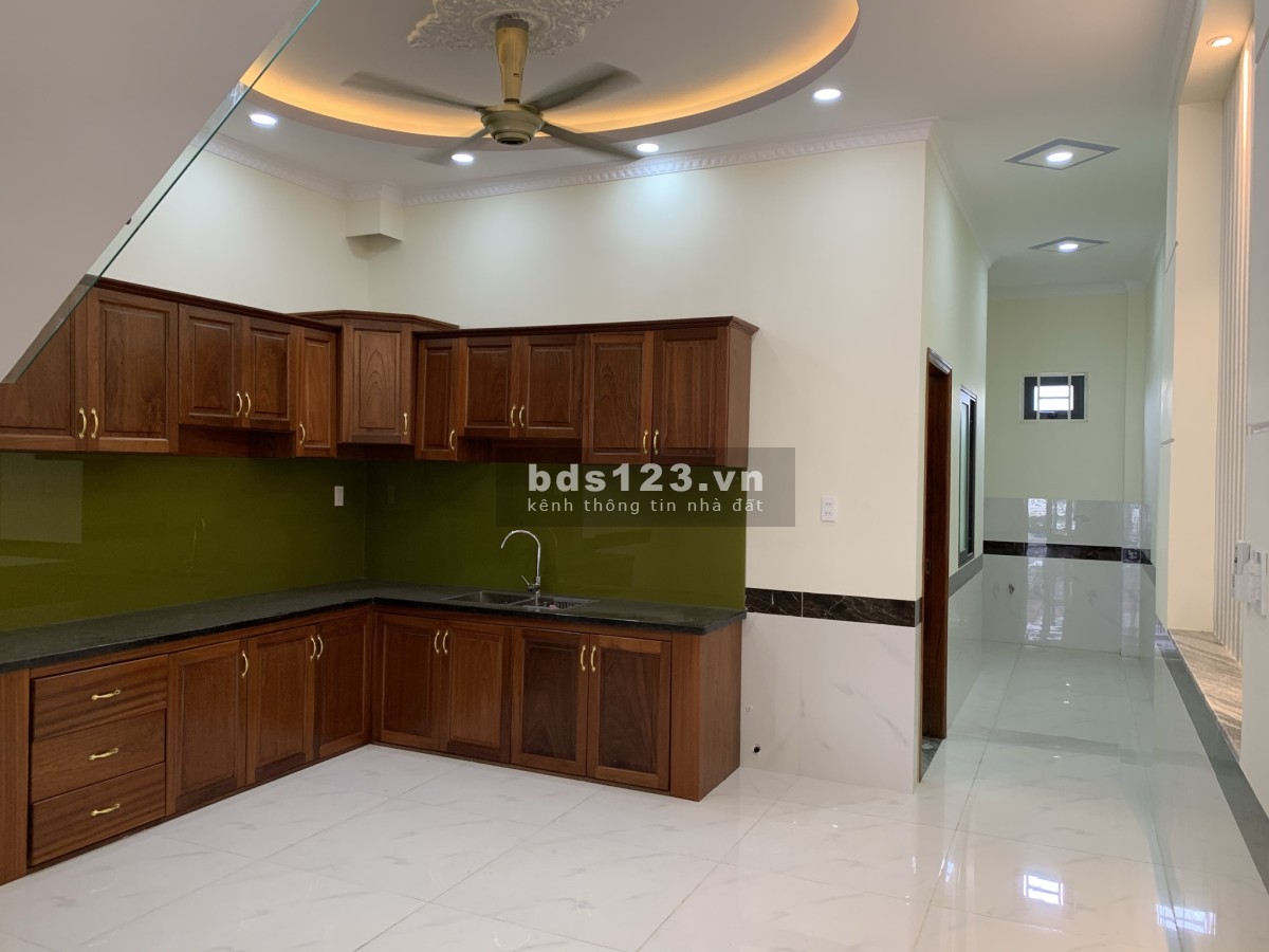 Bán nhà thành phố Dĩ An Bình Dương liên hệ 0909862871