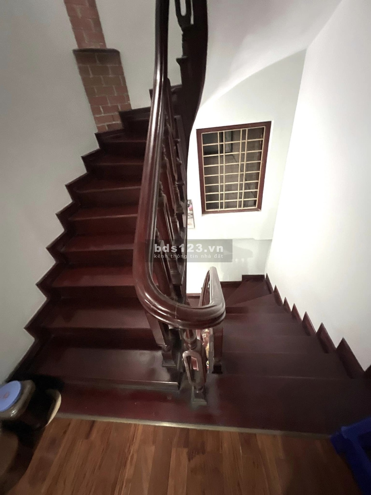 Giá 7 tỷ Tây Hồ ngõ thông ô tô 7 chỗ qua nhà , siêu hiếm, dân cư đông