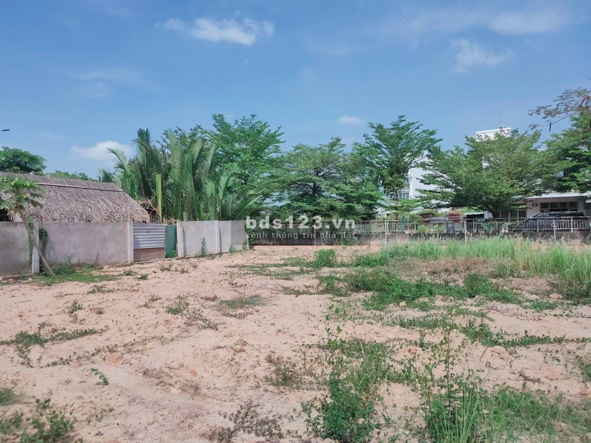 Bán đất diện tích 1061m2 khu đô thị an ninh về xây biệt thự giá 46 tỷ