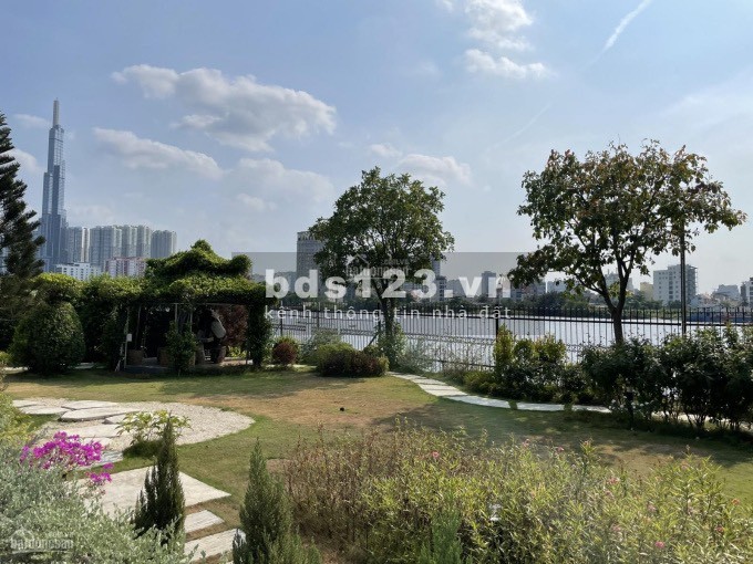 746m2 đất biệt thự mặt tiền sông, Nguyễn Văn Hưởng, Thảo Điền, Q2. Giá 200 tỷ TL. Quân 0911989098